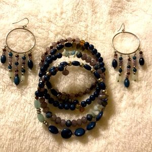 Earring and necklace/bracelet set